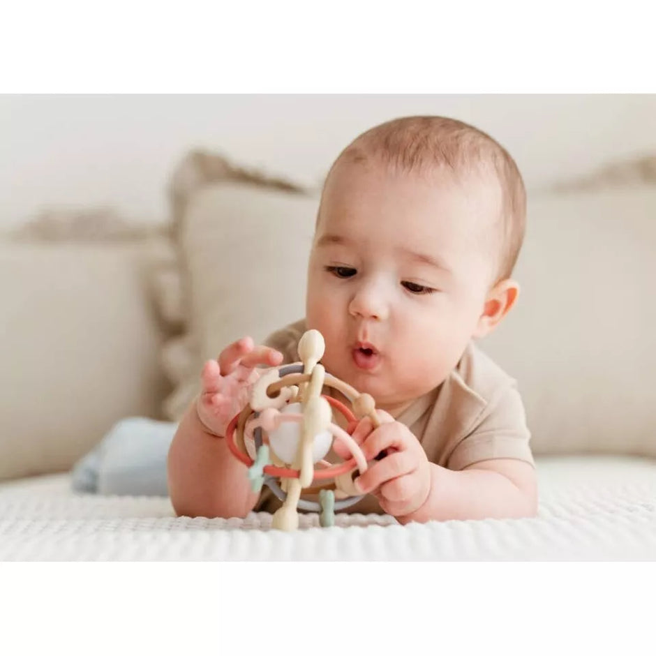 Barškutis-kramtukas silikoninis GiliGums COSMO