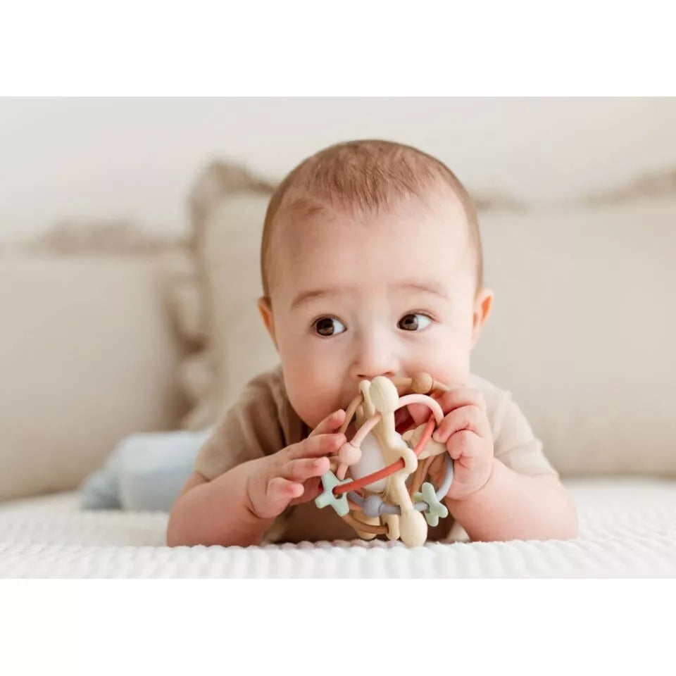 Barškutis-kramtukas silikoninis GiliGums COSMO