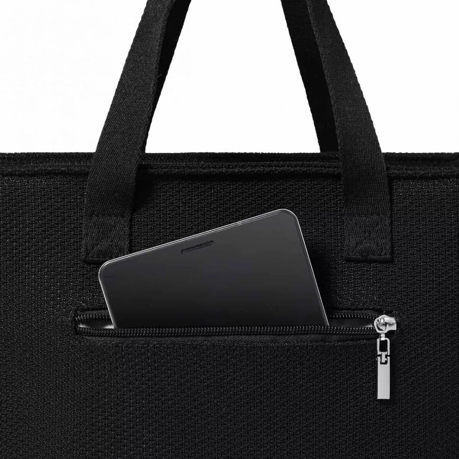 Mamos rankinė BabyOno CARMEN Black