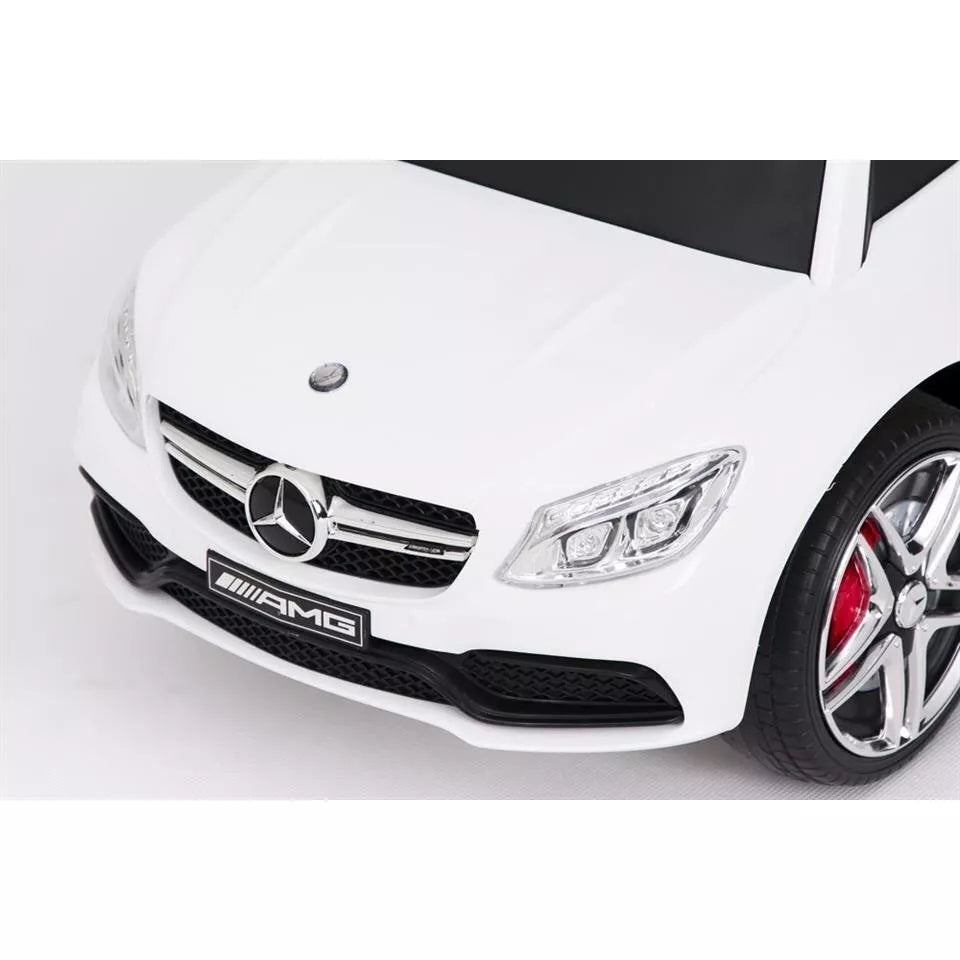 Paspiriama mašina  MERCEDES C63