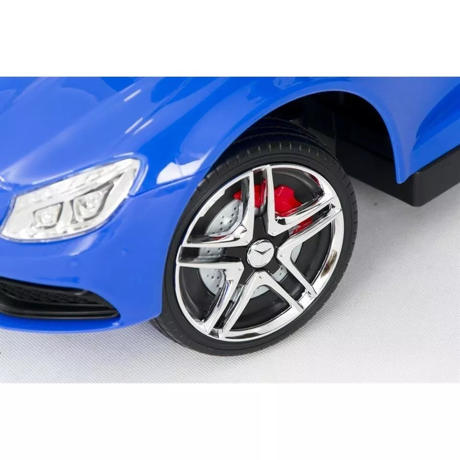 Paspiriama mašina  MERCEDES C63